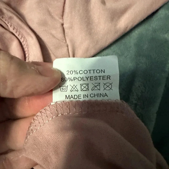 Unbranded Blush Pink L/S cold shoulder (1-side) and criss-cross neckline. XL - Picture 4 of 6